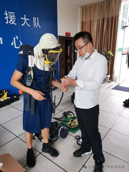 无线耳机不小心摔了