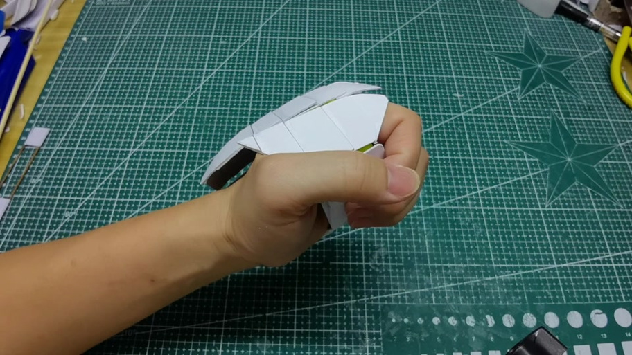 钢铁侠手指折纸教程