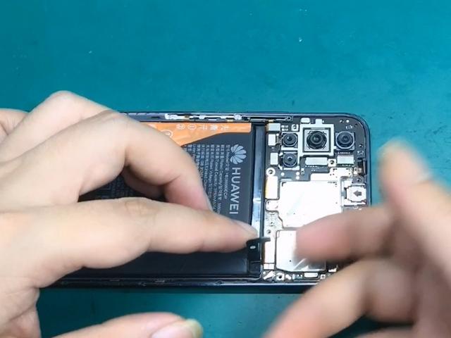 华为荣耀20换后盖视频图标