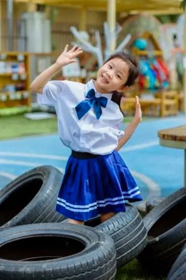 小朋友幼儿园视频缩略图