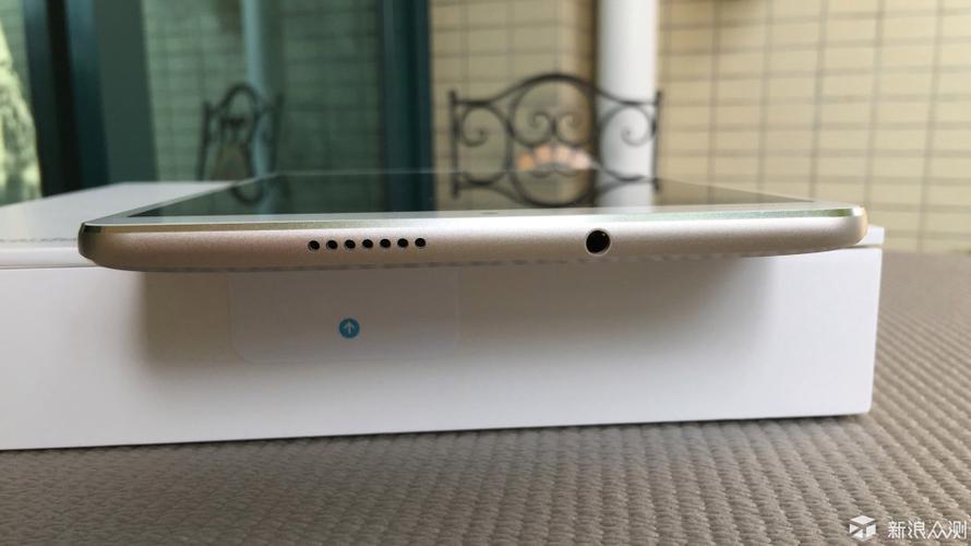 ipad小孔是干嘛的缩略图