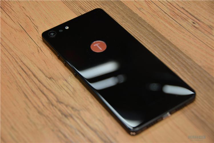 锤子坚果pro2缩略图