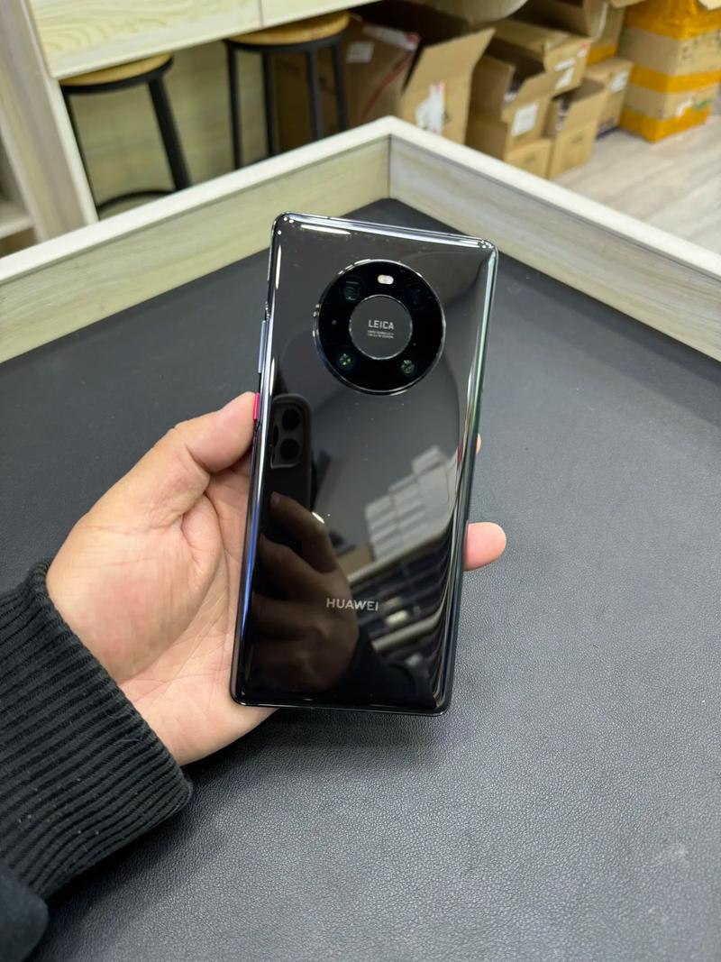 mate40pro屏幕两侧黑边游戏截图