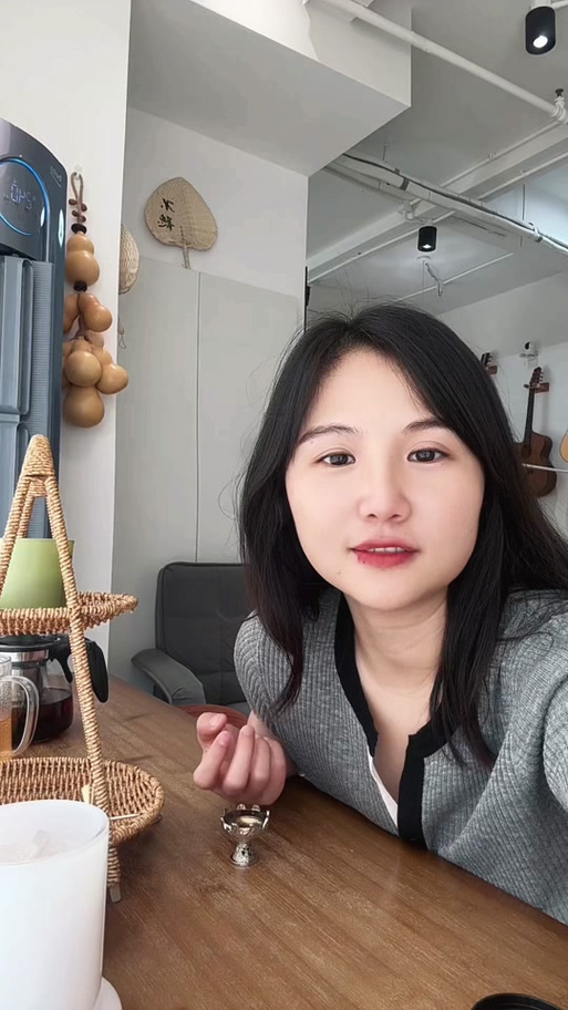 王蓝莓作者