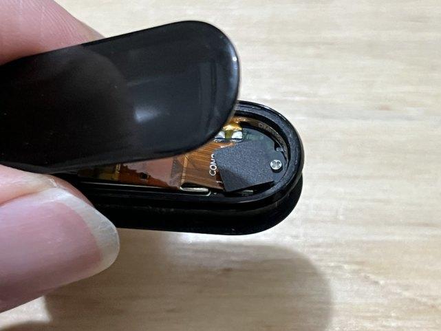 小米手环屏幕脱胶用什么胶缩略图