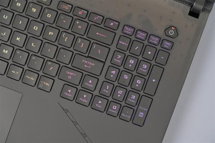 rog枪神7触摸板小键盘切换游戏截图
