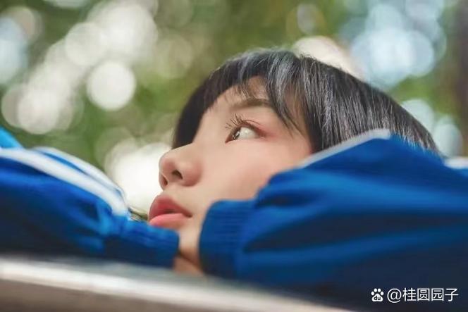 和一个初恋男生谈恋爱图标