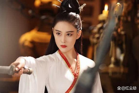 李莫愁扮演者有哪几个游戏截图