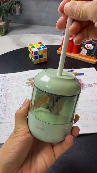 得力自动削铅笔刀不转了图标