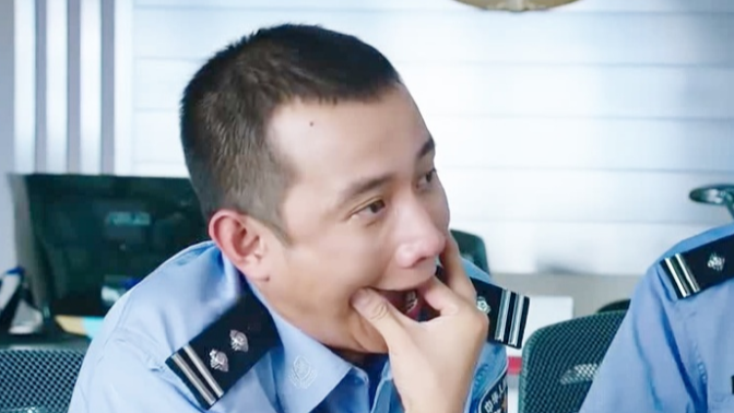 文章笑的那个表情包
