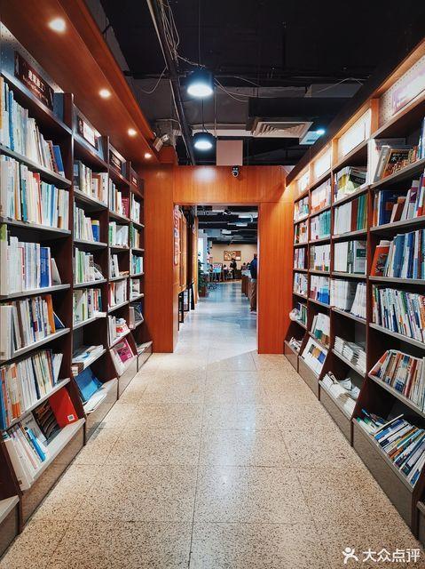 掌读书城游戏截图