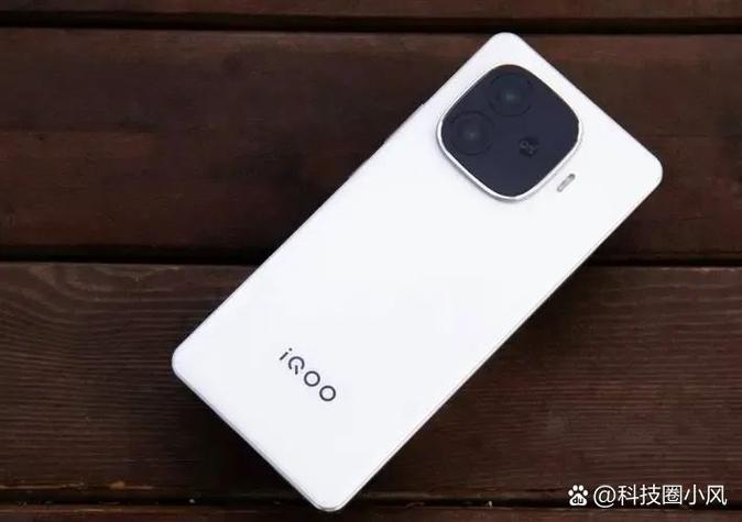 红米note3亮红灯不开机