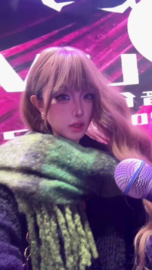 抖音那个女笑声bgm是谁缩略图