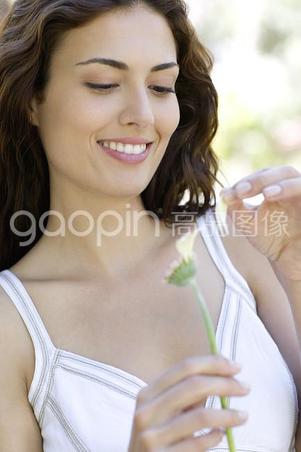 Woman In Love缩略图