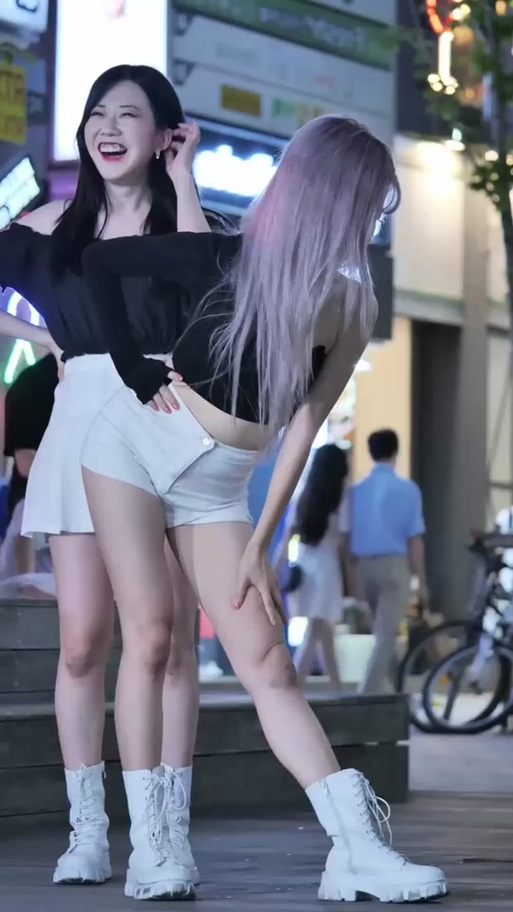 小姐姐学舞蹈缩略图