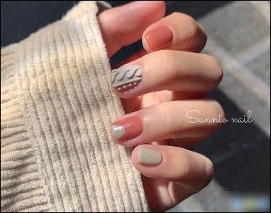 朋友圈晒手的说说缩略图