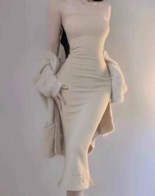 心机绿茶穿显胸的衣服
