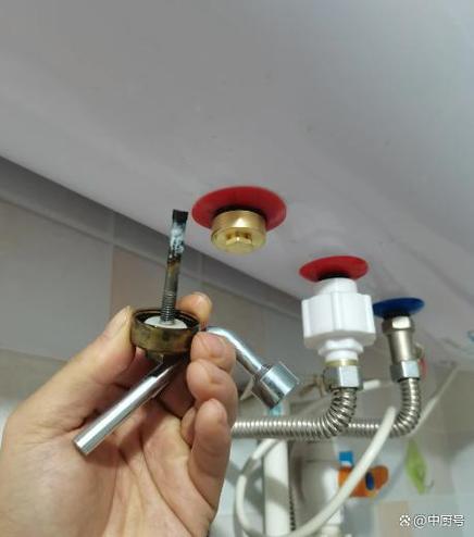 电热水器总是自己跳关上图标