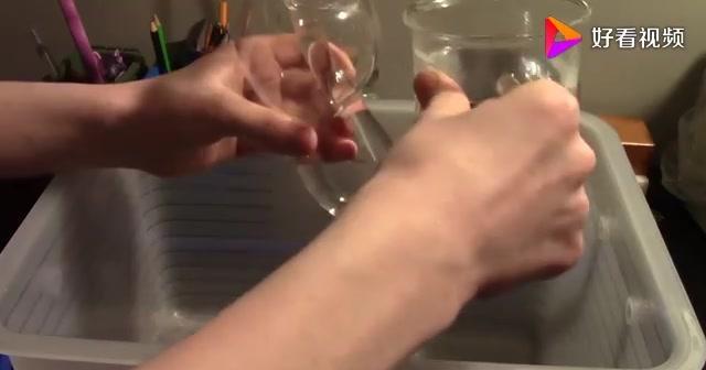什么杯子永远装不满水