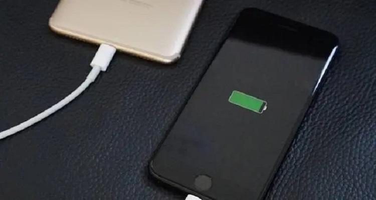 手机电量为啥越充越少缩略图
