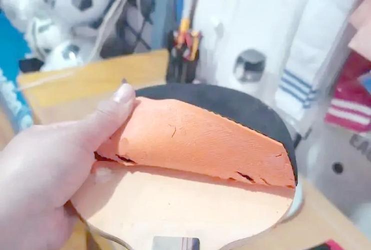 乒乓球拍换胶皮图标