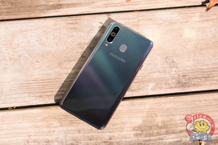 三星a8s游戏截图