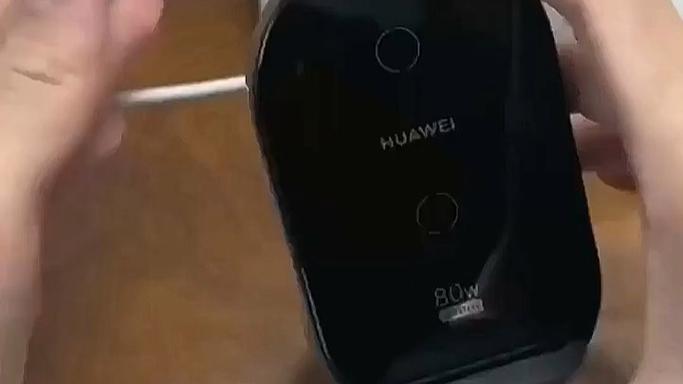华为手机用车载充电器充不进去电