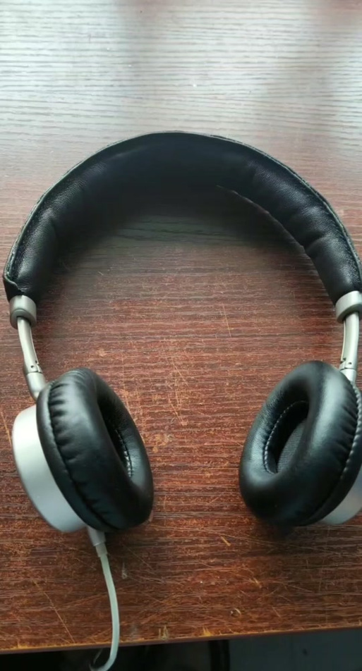beats耳机皮革掉皮怎么换缩略图