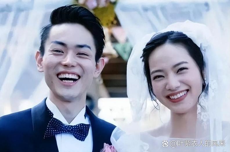 曝娜然主动追的霍启山游戏截图