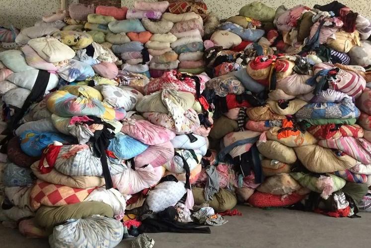 4毛一斤的旧衣服50斤多少钱缩略图