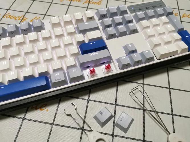 红轴安静吗游戏截图