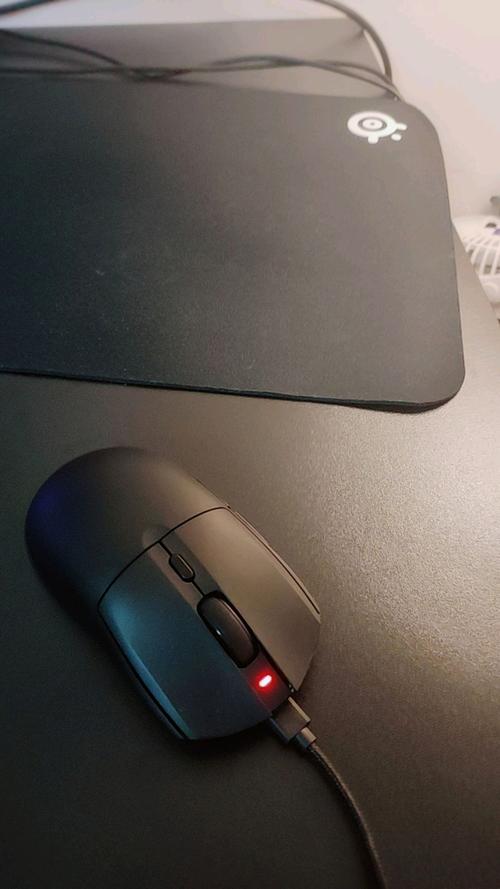 鼠标充电是打开充还是关闭充