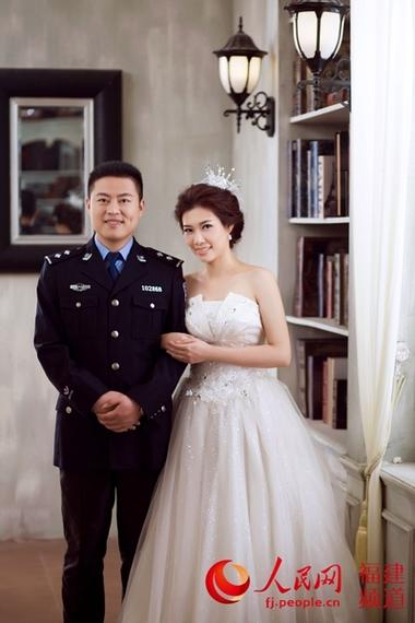 为什么警察结婚都穿警服缩略图