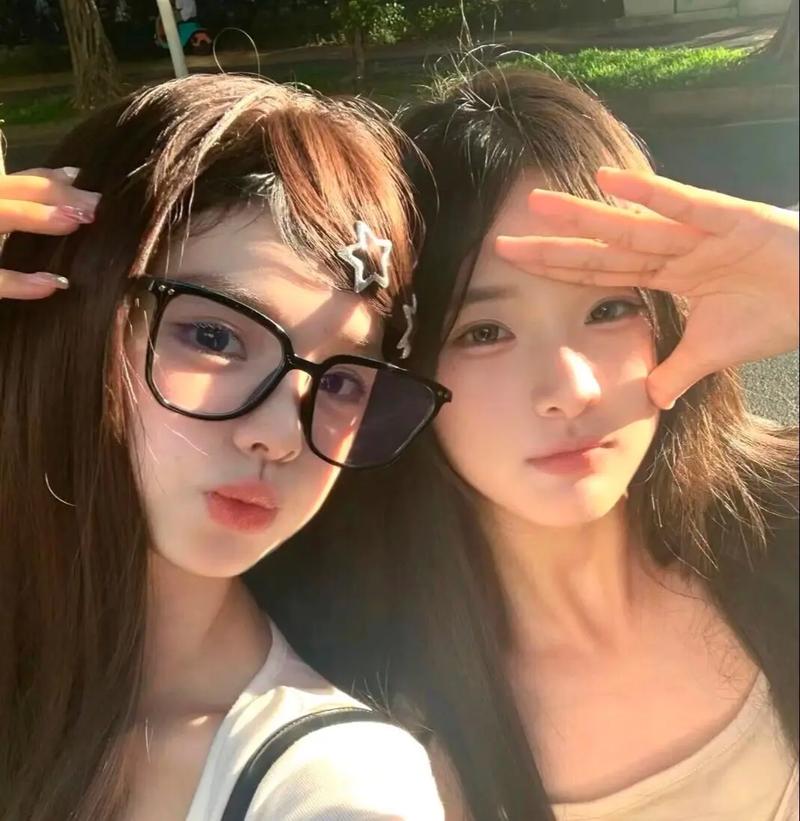 闺蜜头像两人一人一半图标