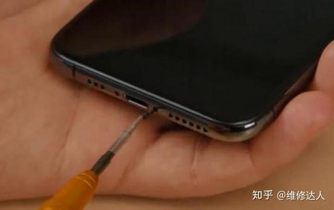 苹果xs触摸失灵维修多少钱