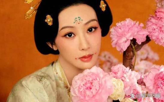 一个帅一个美绝配的句子