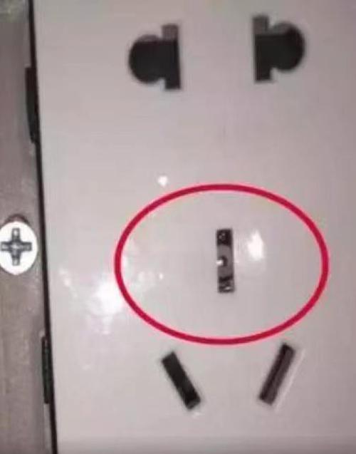 oppo手机卡槽的卡针孔凹陷怎么办