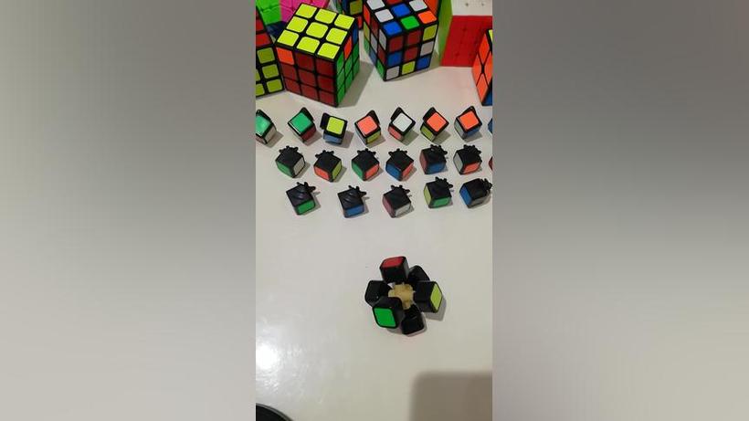 三阶魔方怎么拆开重装图标