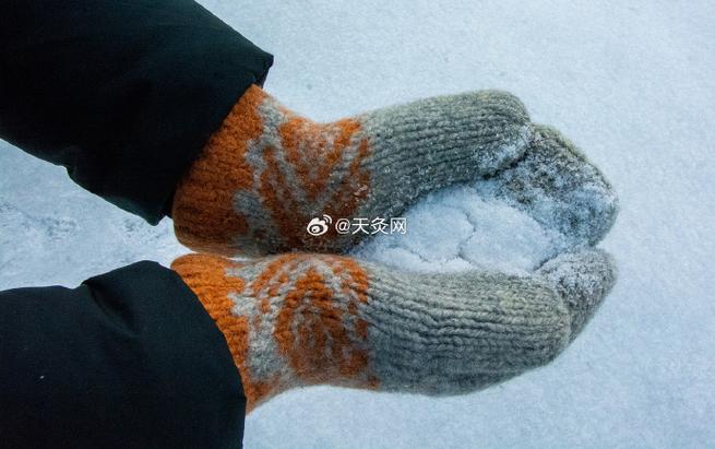 央视《给妈妈洗脚》公益广告