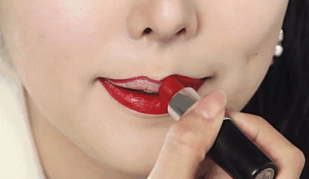 美颜相机美妆口红色