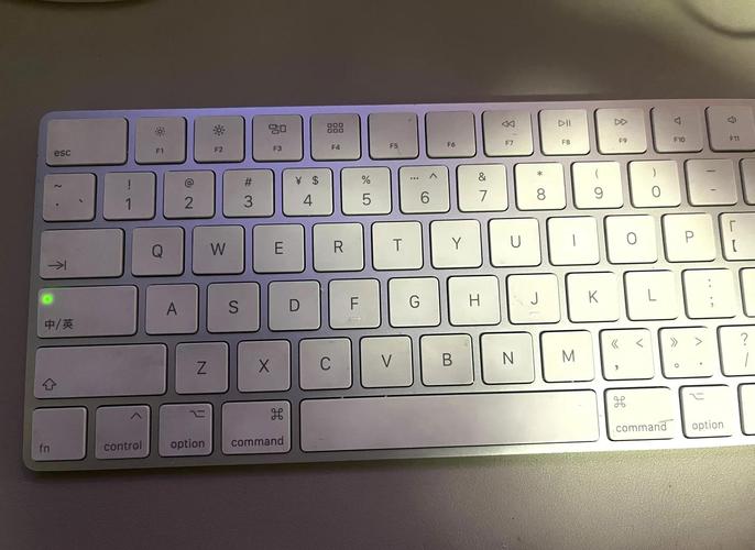 苹果电脑键盘没有反应了按哪个键图标