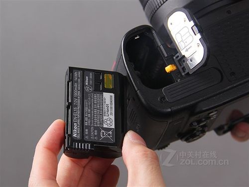 尼康d7100怎么充电缩略图