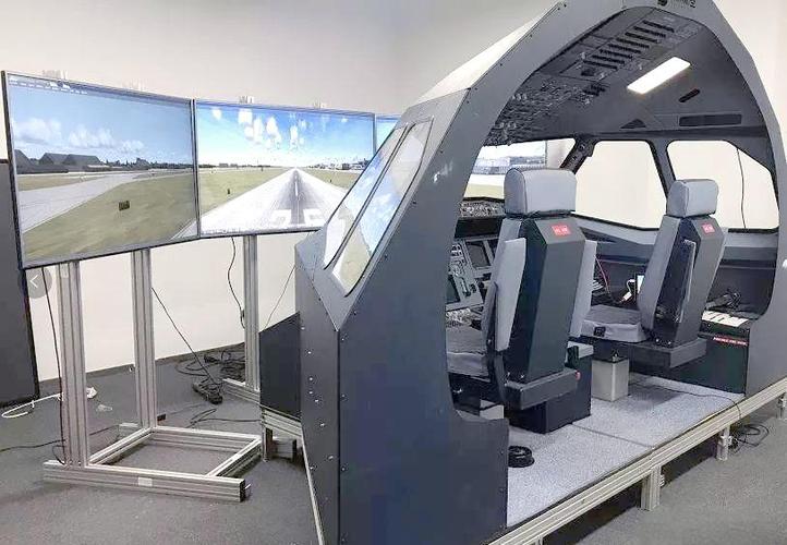 真实飞行模拟器缩略图