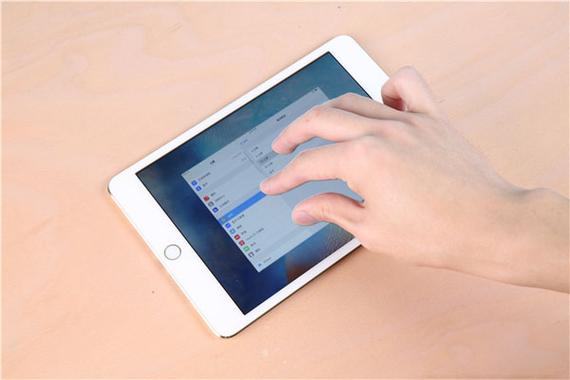 ipadpro悬浮窗改为分屏缩略图