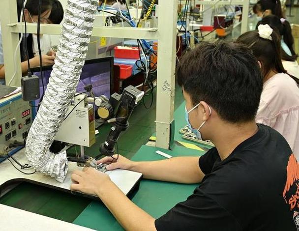 打螺丝一个月能挣多少钱缩略图