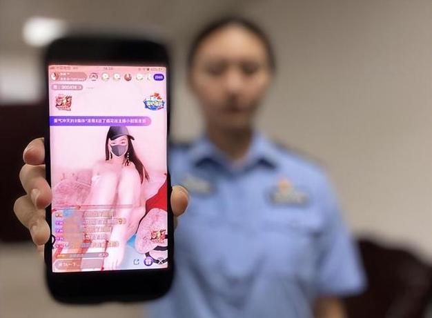 成人黄网站18秘 免费看在线观看缩略图