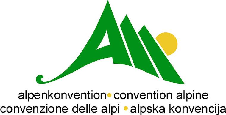 Alps and the Dangerous forest游戏截图
