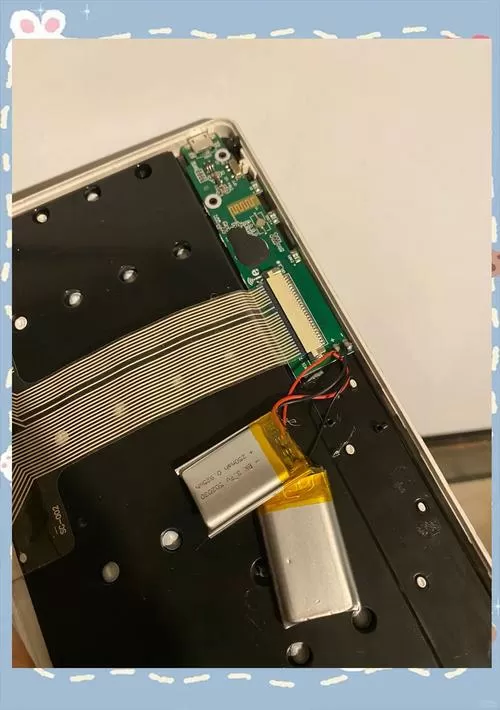 无线键盘的电池在哪里缩略图