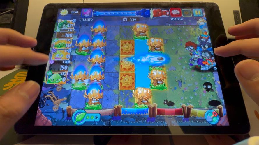 pvz2国际版全植物满级最新版蓝色旧版无广告缩略图