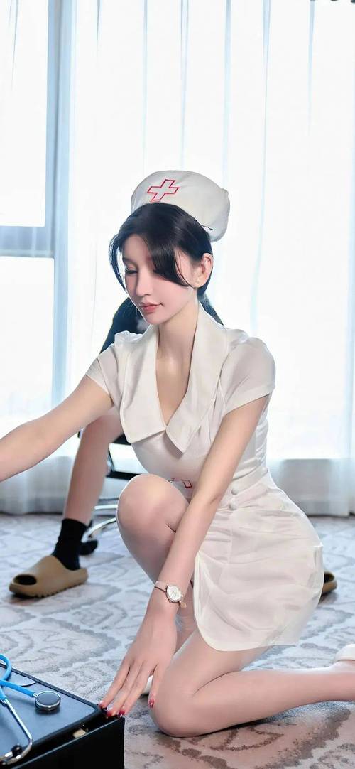 免费看美女全部隐私部位无删减版中文版免费下载游戏截图